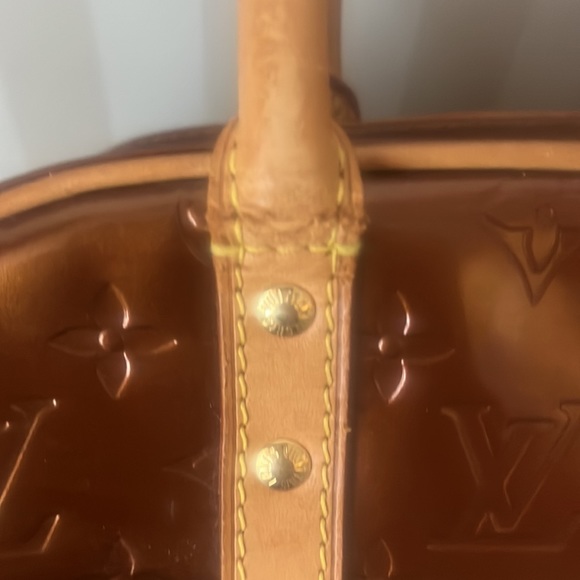 đź’Żauthentic Louis Vuitton Bronze Epi - Picture 7 of 16